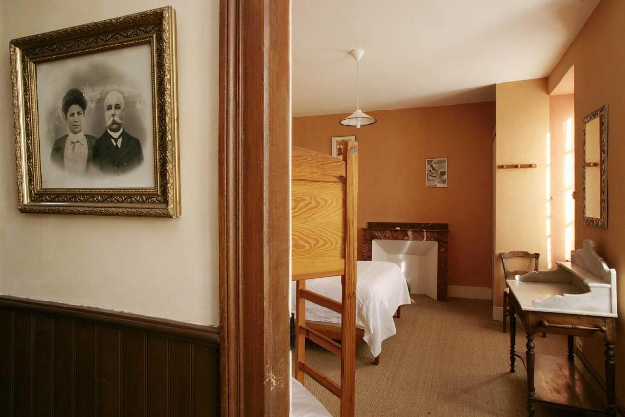 Le Poujastou Bed and Breakfast Juzet-de-Luchon Eksteriør billede