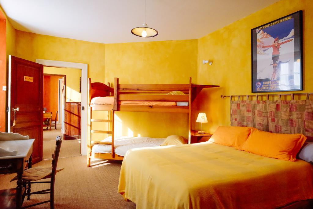 Le Poujastou Bed and Breakfast Juzet-de-Luchon Eksteriør billede