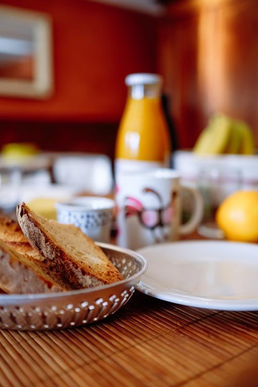 Le Poujastou Bed and Breakfast Juzet-de-Luchon Eksteriør billede
