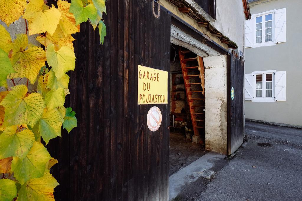 Le Poujastou Bed and Breakfast Juzet-de-Luchon Eksteriør billede